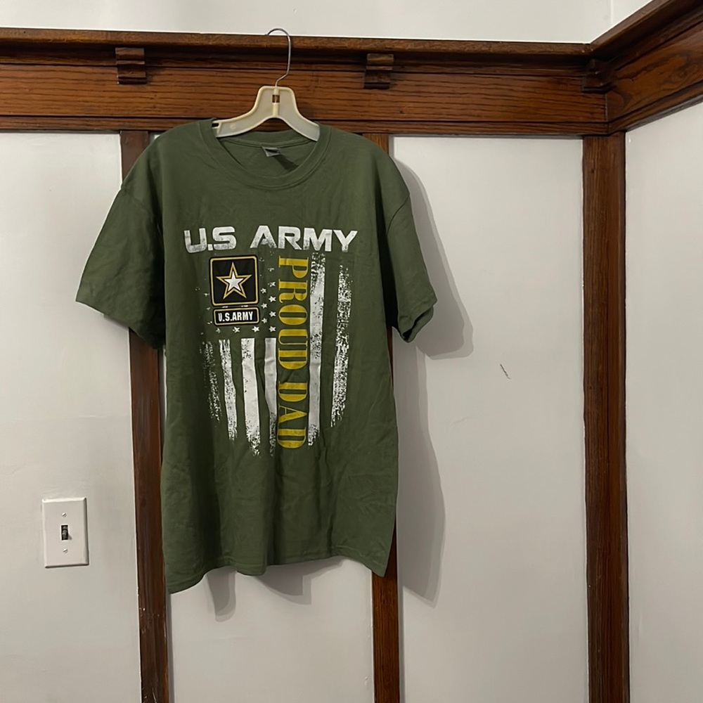 Gildan Heavy Cotton size large